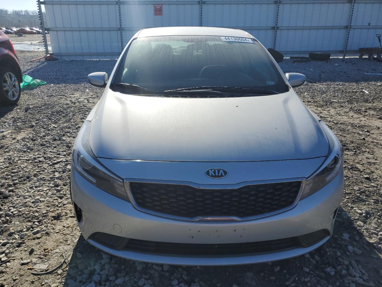 3KPFK4A75JE211338 2018 Kia Forte Lx