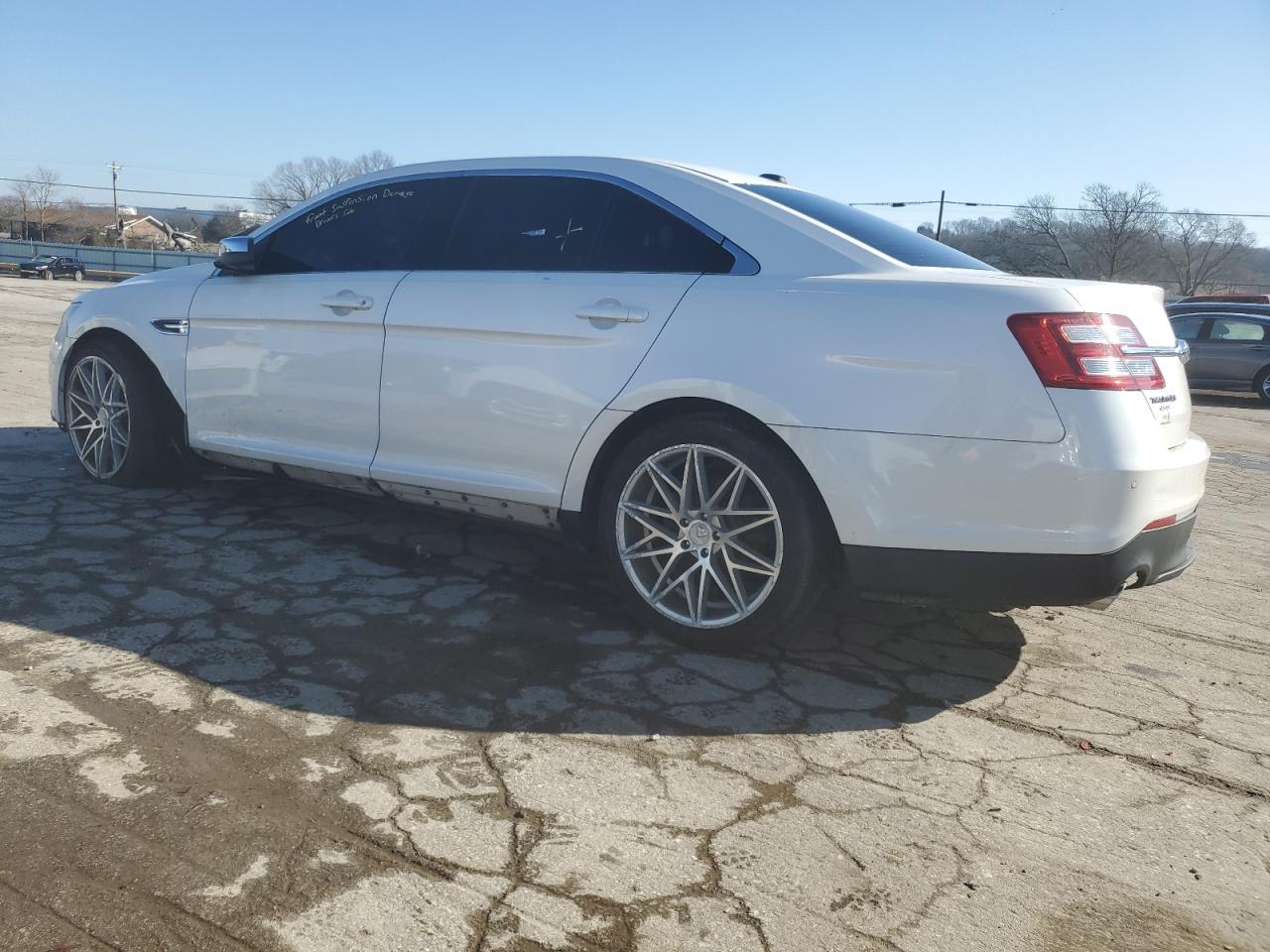 2013 Ford Taurus Limited VIN: 1FAHP2F8XDG131284 Lot: 42856884