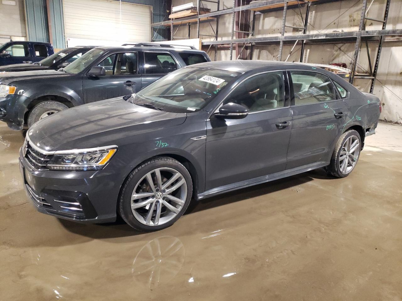 1VWAA7A33JC005113 2018 VOLKSWAGEN PASSAT - Image 1