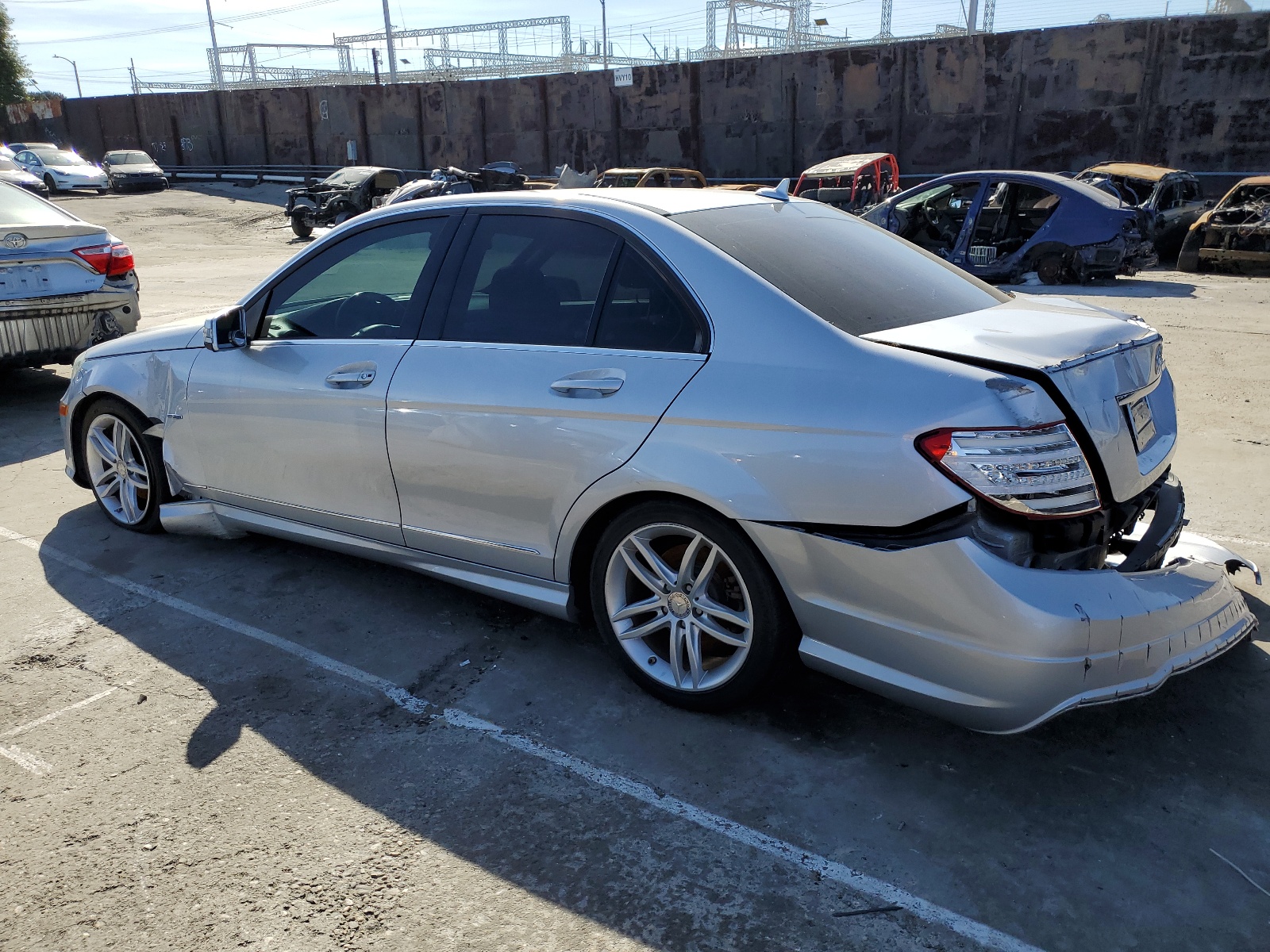 2012 Mercedes-Benz C 250 vin: WDDGF4HB2CR218375