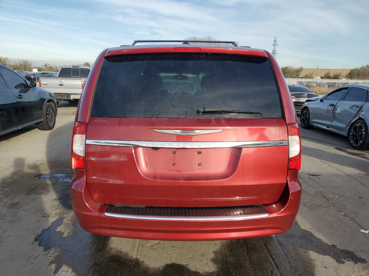 2013 Chrysler Town & Country Touring VIN: 2C4RC1BG7DR565484 Lot: 67111674