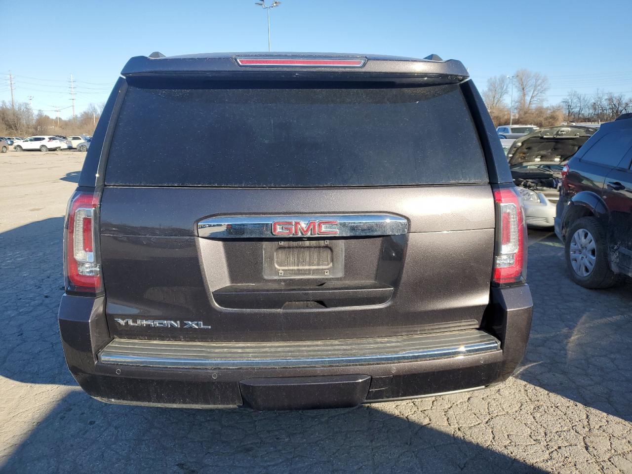 1GKS1HKJ2HR296354 2017 GMC Yukon Xl Denali