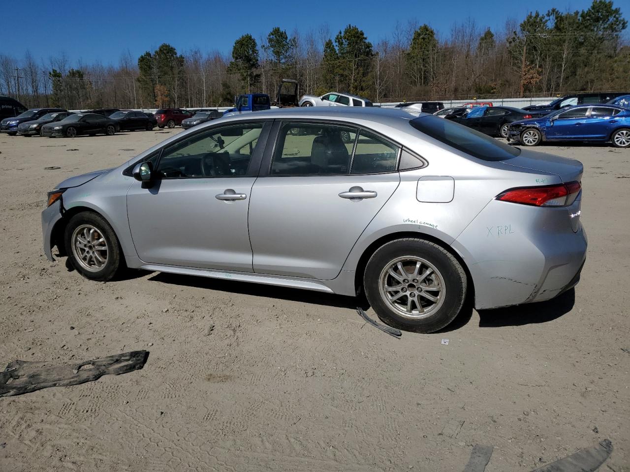 2022 Toyota Corolla Le VIN: JTDEAMDE9NJ043284 Lot: 42379474