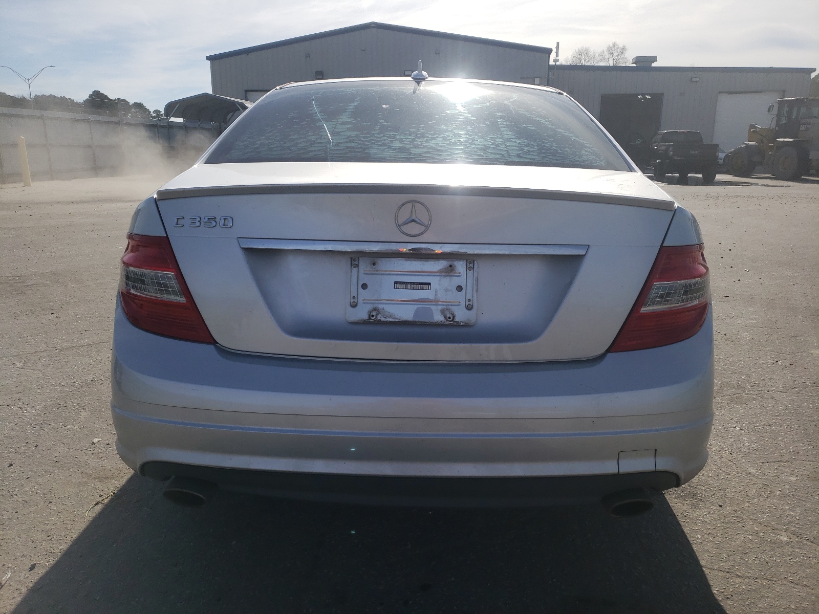 WDDGF5GBXBF640885 2011 Mercedes-Benz C 350