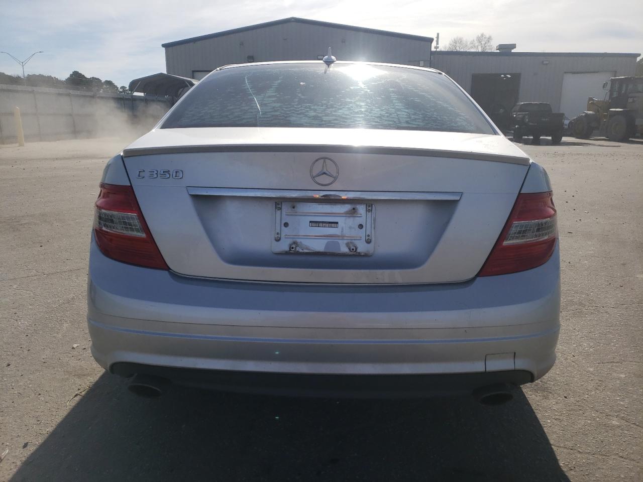 2011 Mercedes-Benz C 350 VIN: WDDGF5GBXBF640885 Lot: 37351144