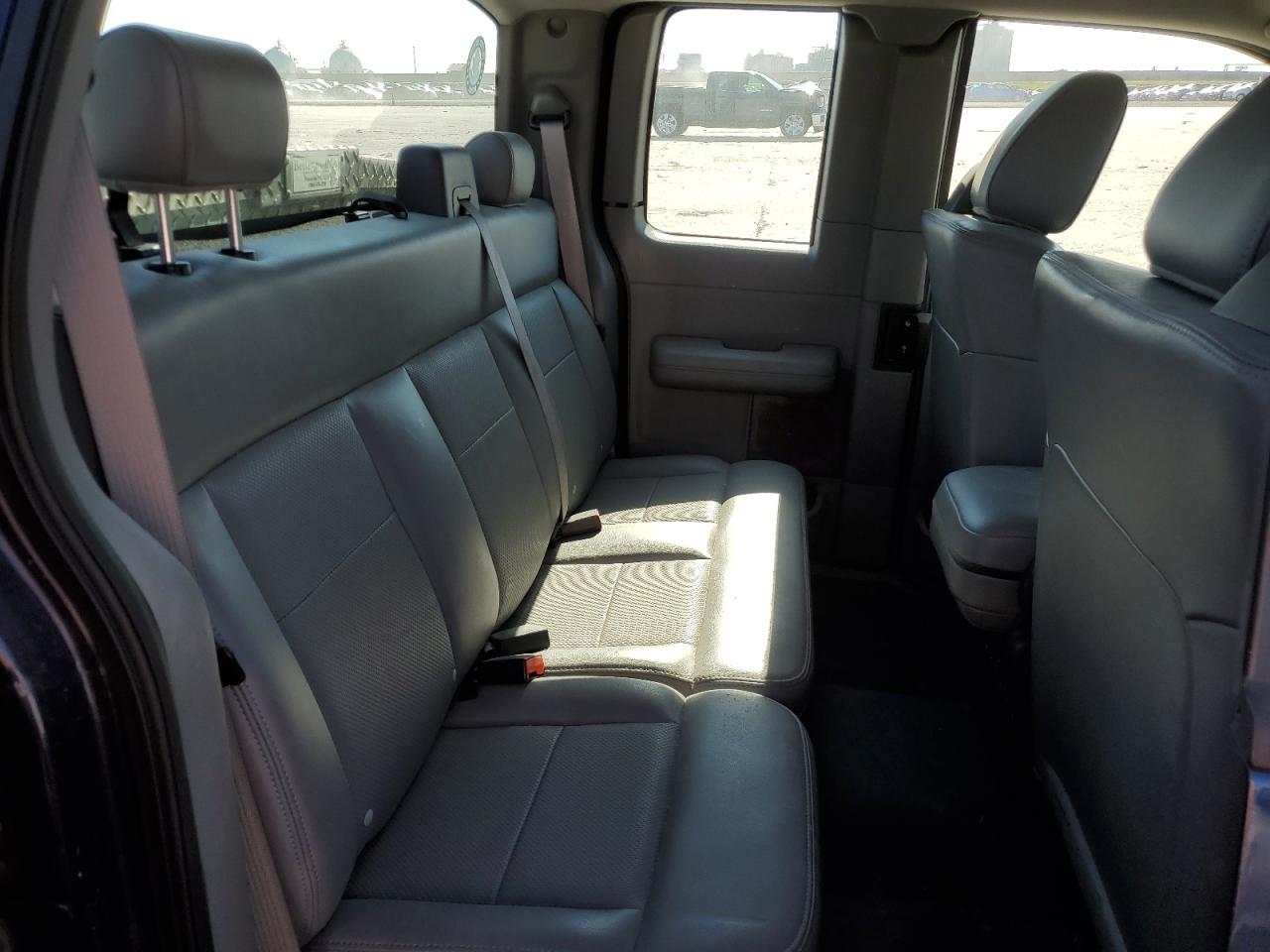 2005 Ford F150 VIN: 1FTVX12525NB74677 Lot: 43186744