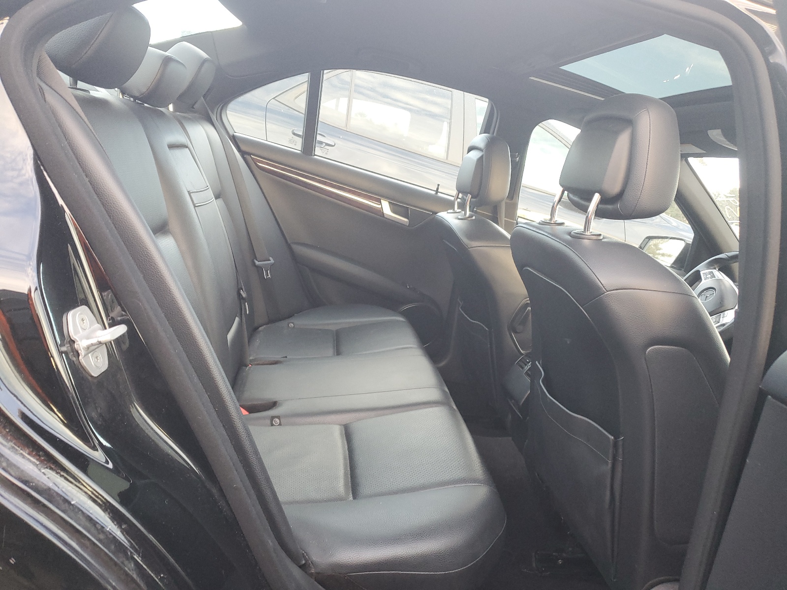 WDDGF8AB1DR260376 2013 Mercedes-Benz C 300 4Matic