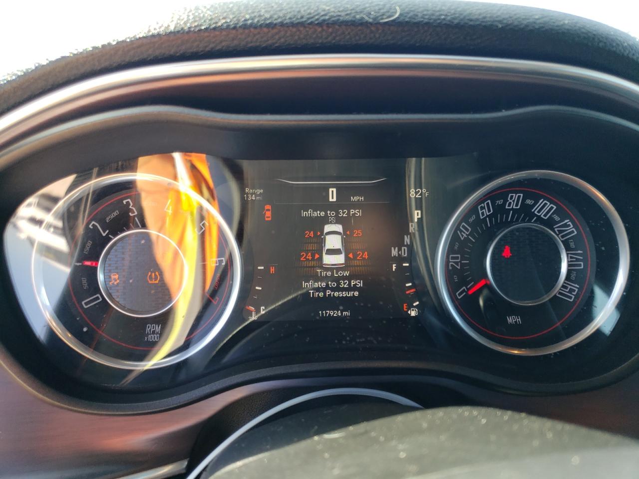 2015 Dodge Challenger Sxt VIN: 2C3CDZAG4FH821385 Lot: 74634084