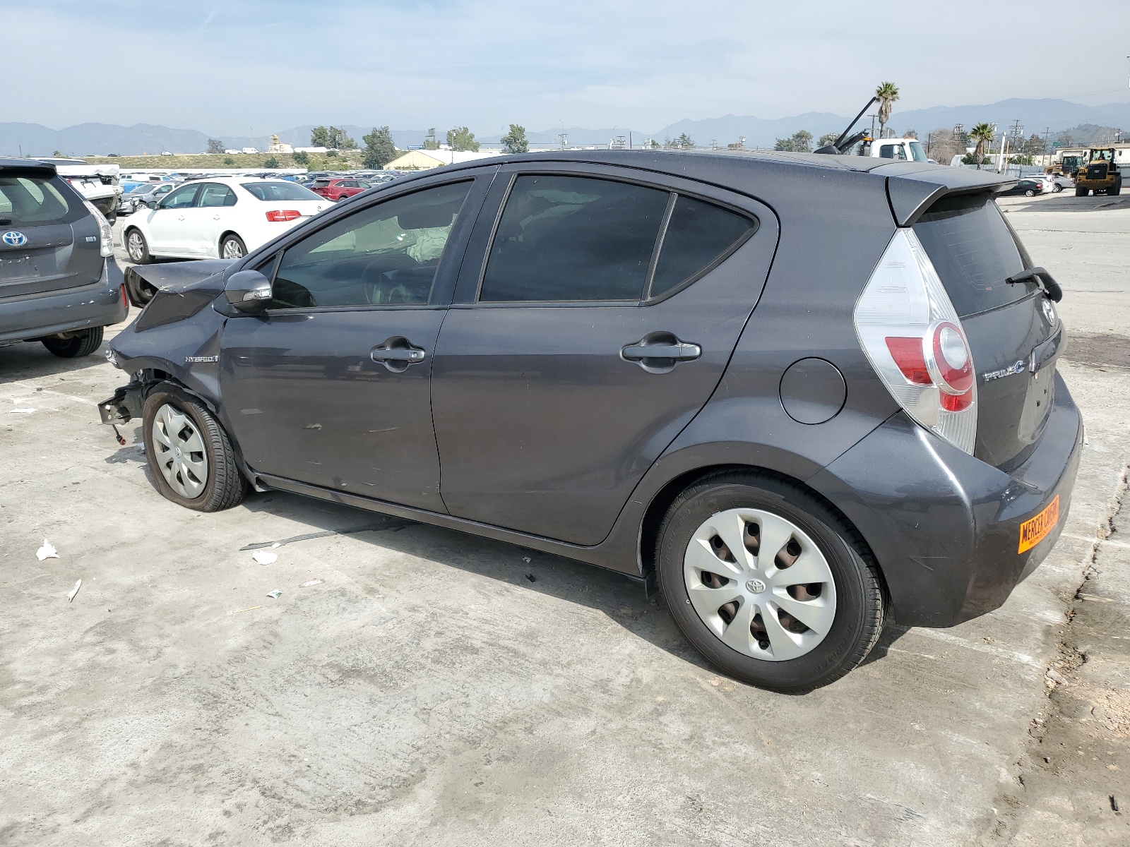 2012 Toyota Prius C vin: JTDKDTB32C1517031