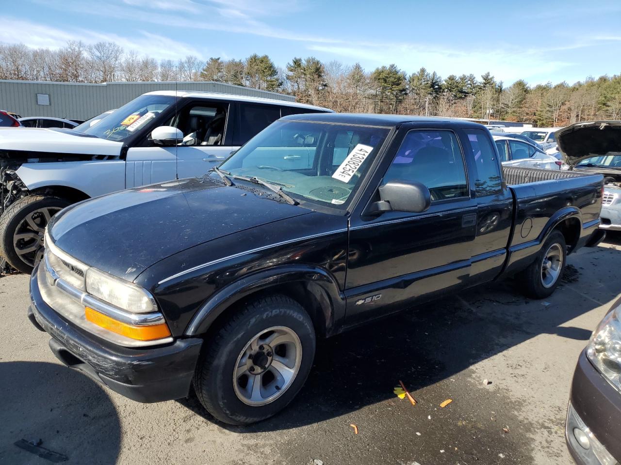 2000 Chevrolet S-10 Pickup - Image 1
