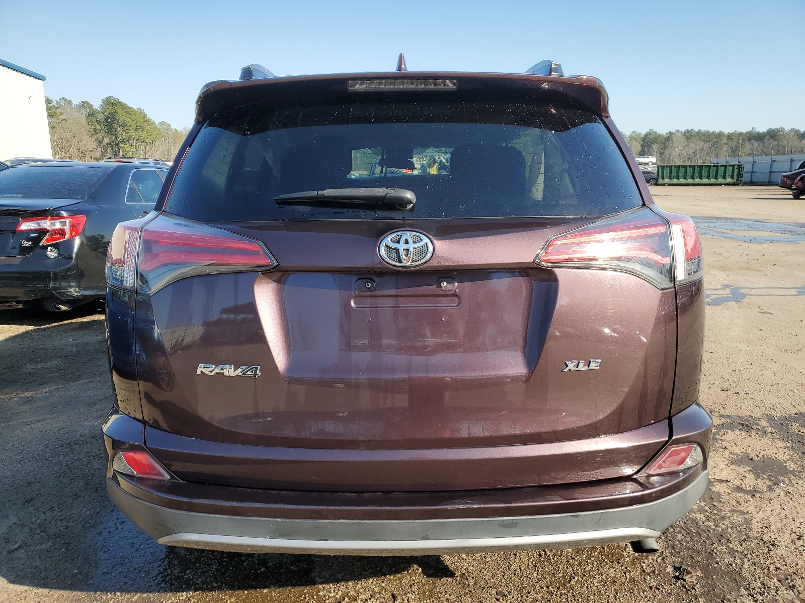 2T3WFREV9HW344807 2017 Toyota Rav4 Xle