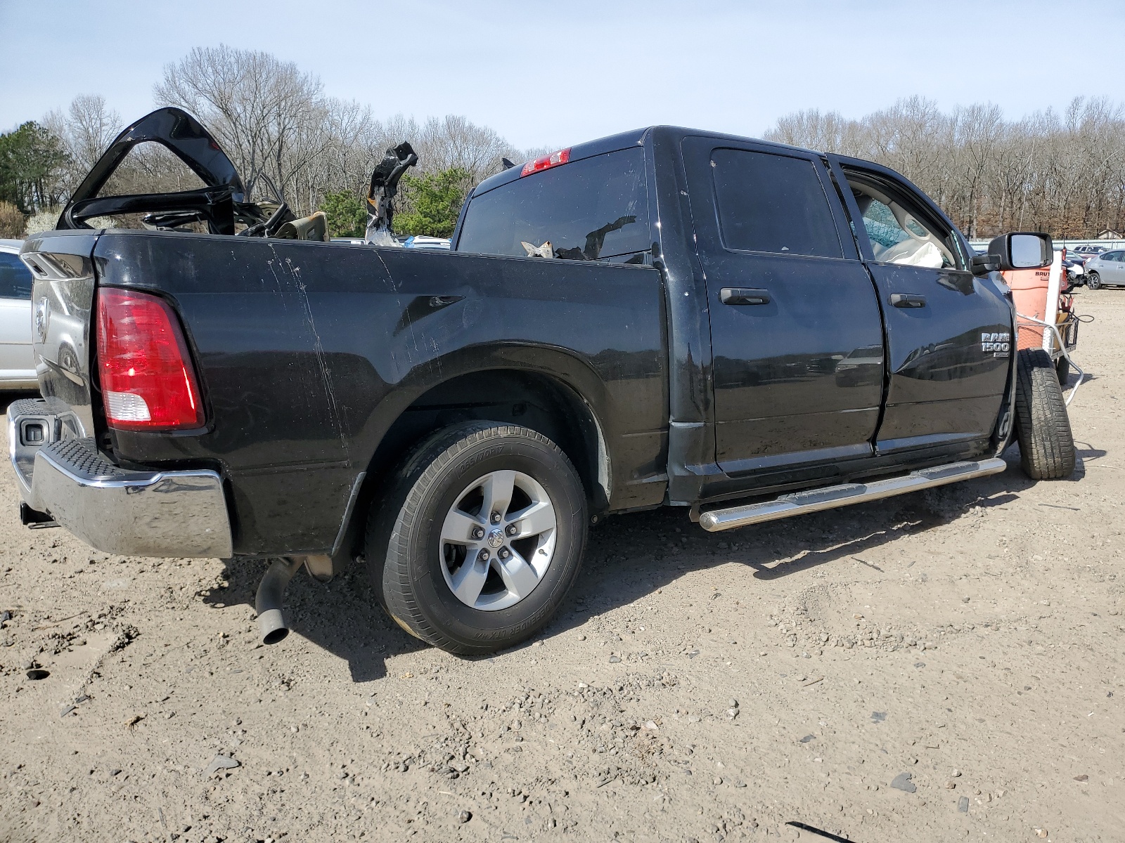 2019 Ram 1500 Classic Tradesman vin: 1C6RR6KTXKS743481