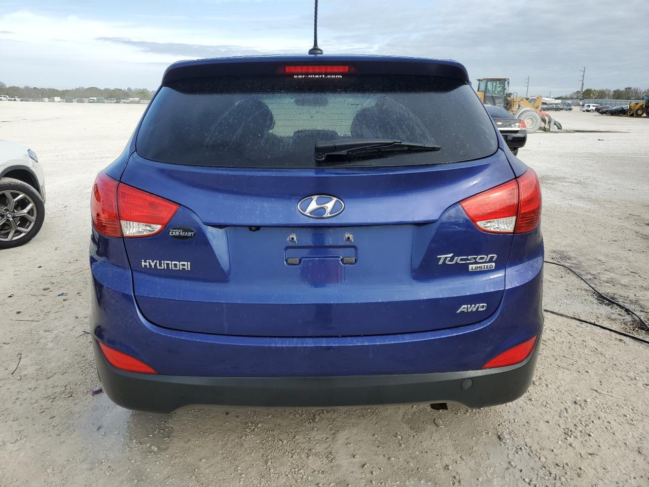 KM8JUCACXCU537373 2012 Hyundai Tucson Gls