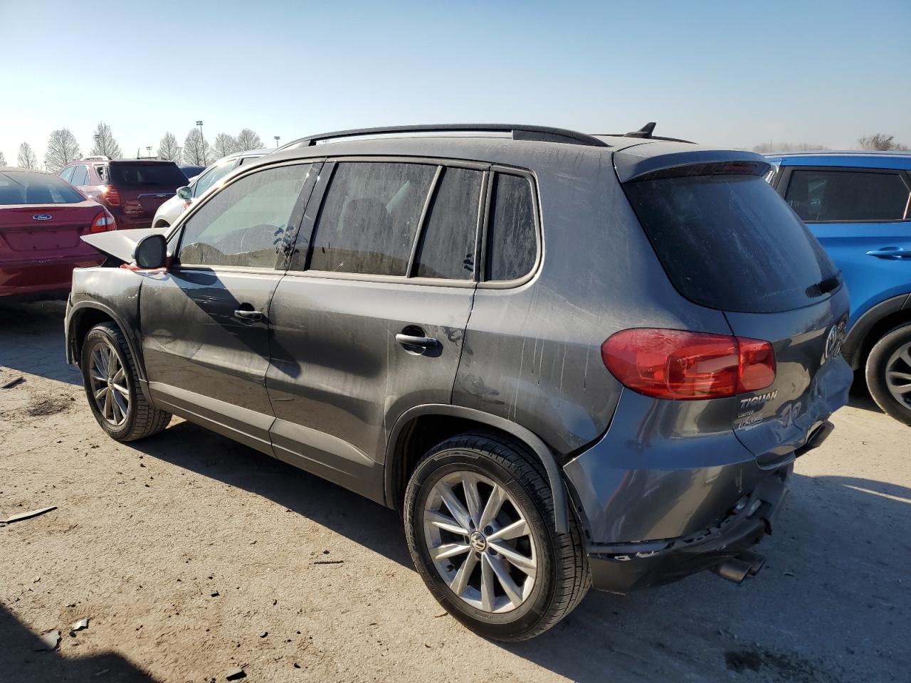 2018 Volkswagen Tiguan Limited VIN: WVGAV7AX6JK001651 Lot: 42856714