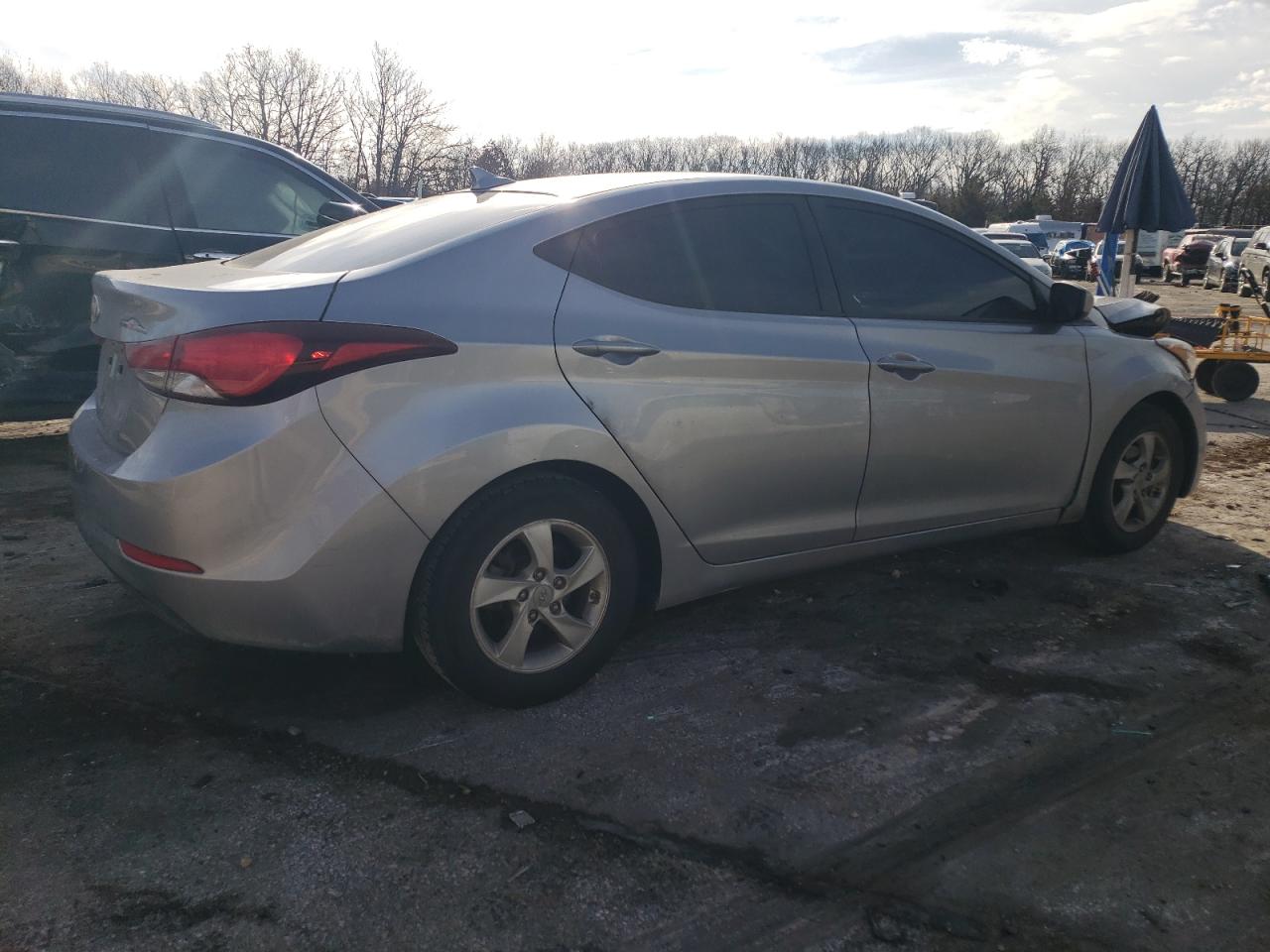 5NPDH4AE6FH581009 2015 Hyundai Elantra Se