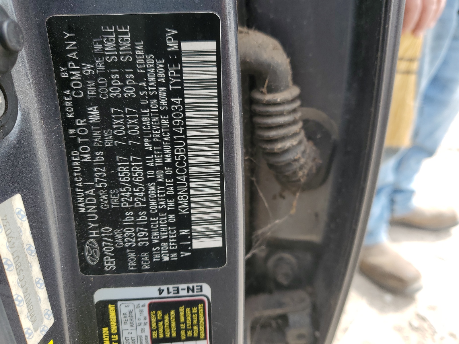 KM8NU4CC5BU149034 2011 Hyundai Veracruz Gls