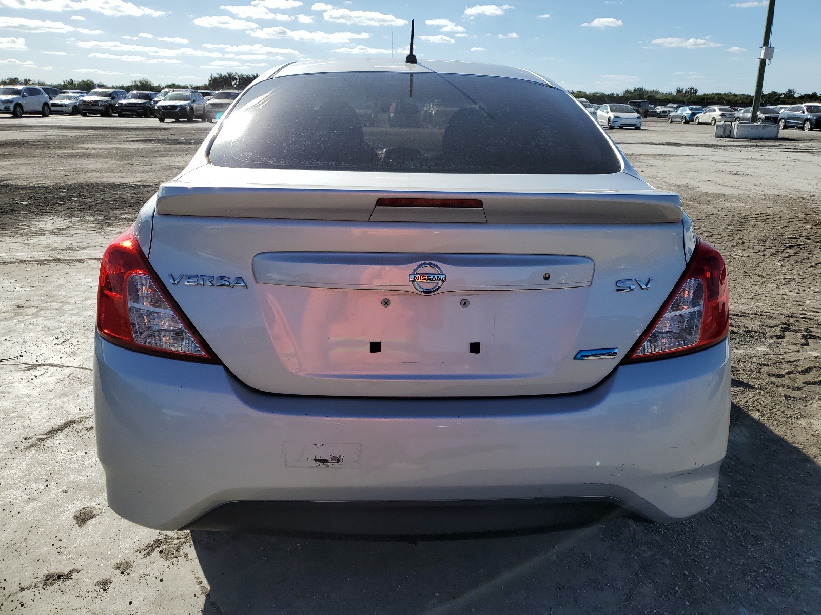 3N1CN7APXGL856814 2016 Nissan Versa S