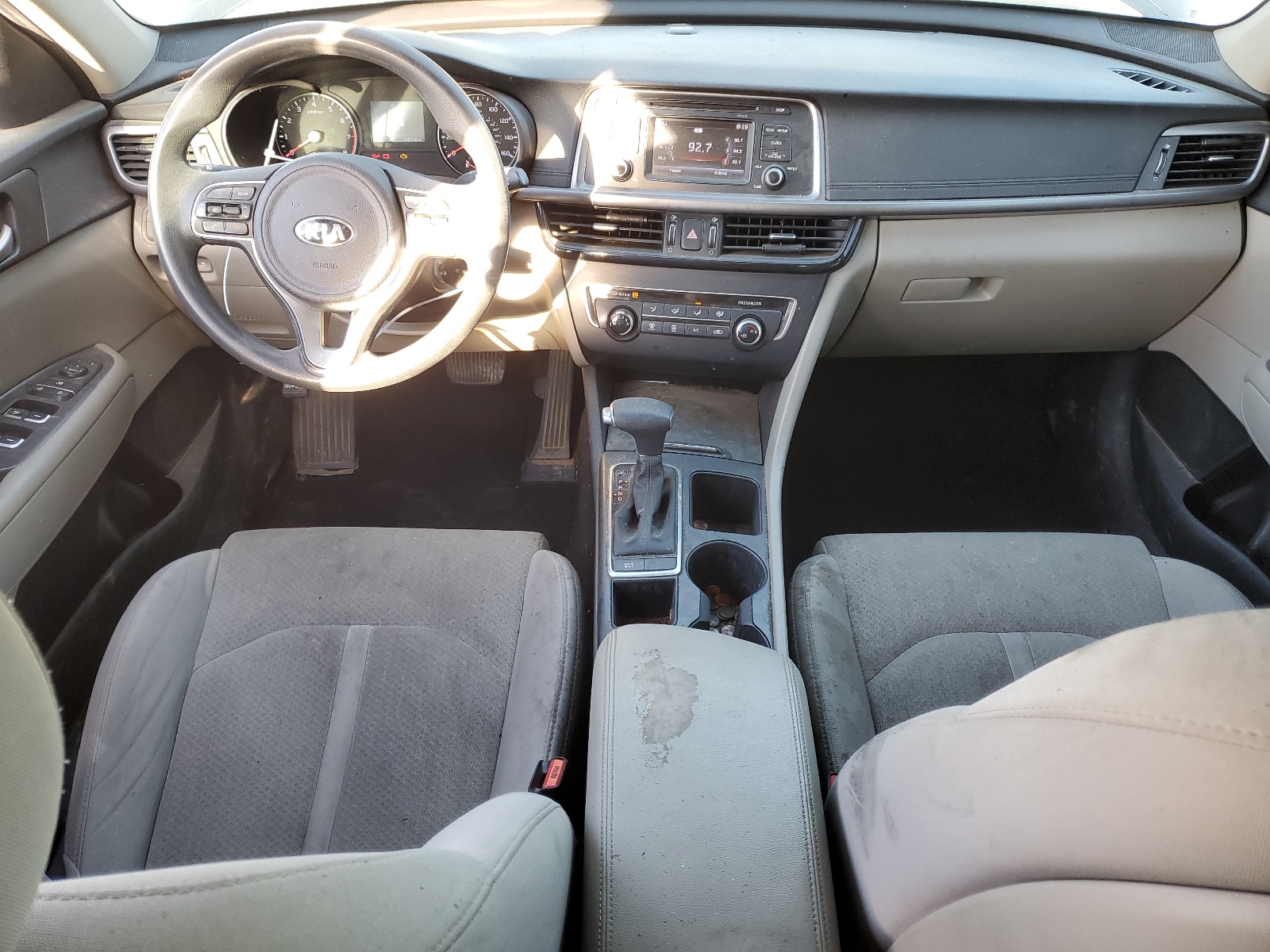 5XXGT4L38HG130511 2017 Kia Optima Lx