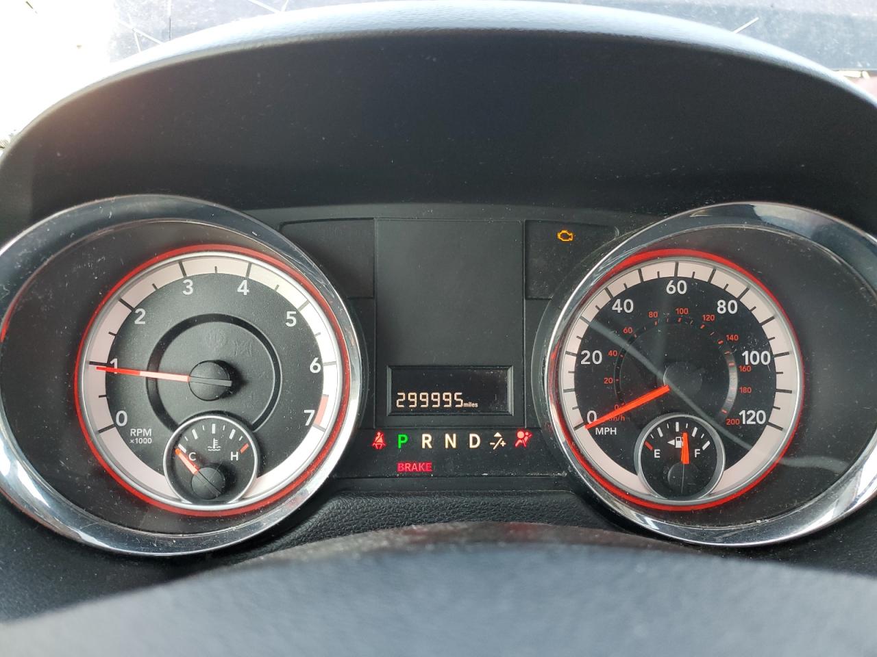 2013 Dodge Caravan - Image 9
