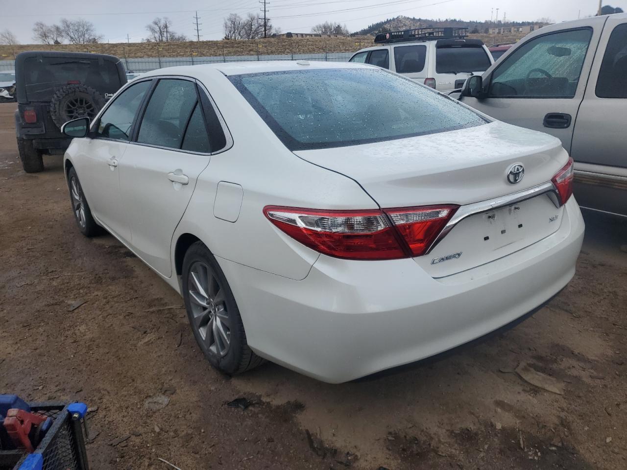 4T1BF1FK3FU969150 2015 TOYOTA CAMRY - Image 2