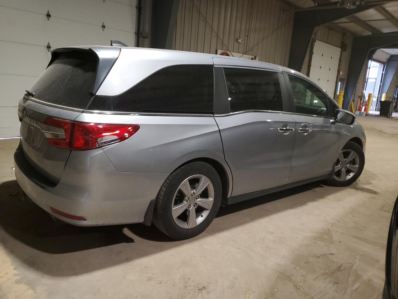 5FNRL6H7XKB055790 2019 Honda Odyssey Exl