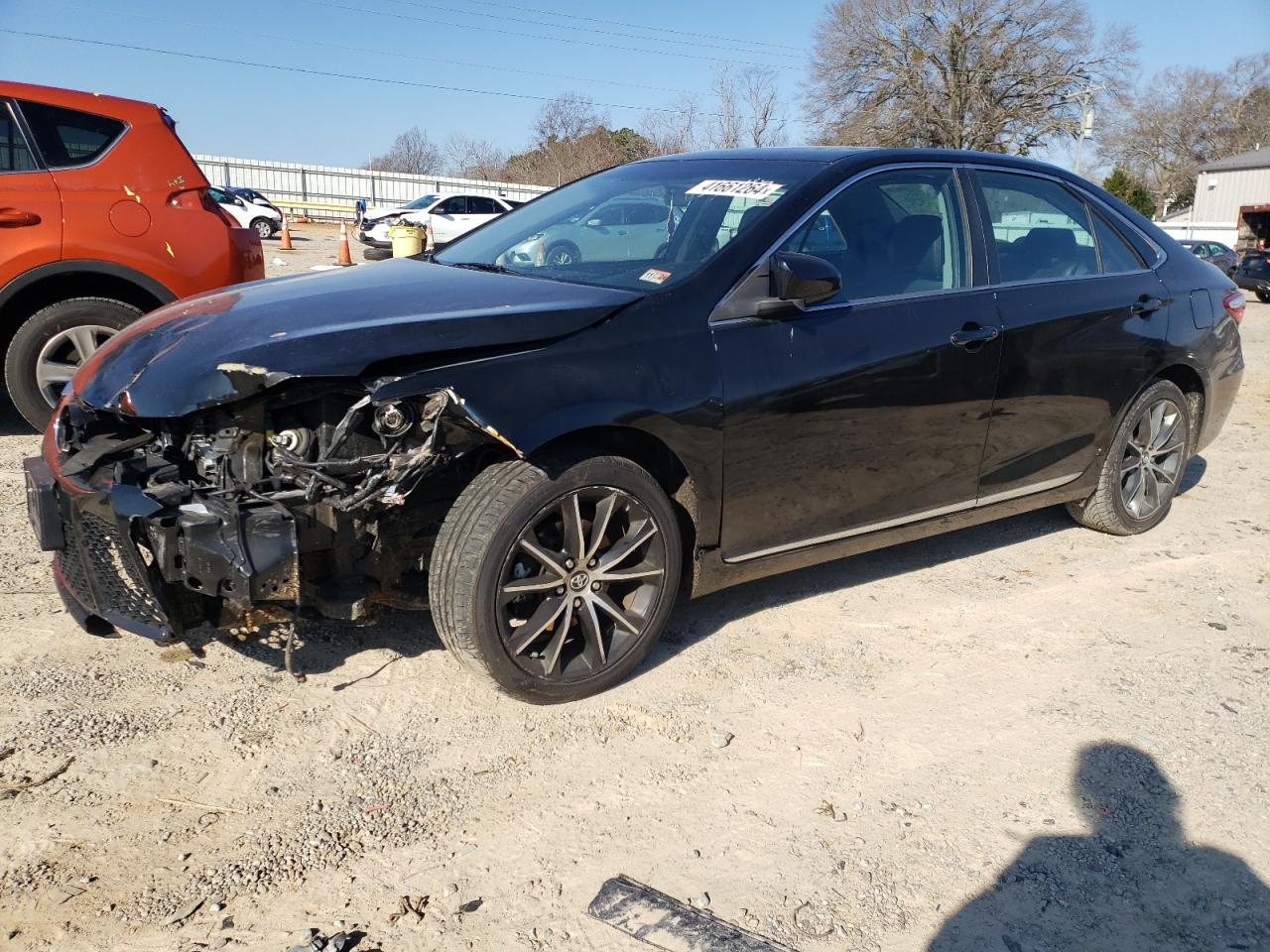 VIN 4T1BF1FK3GU263510 2016 TOYOTA CAMRY no.1