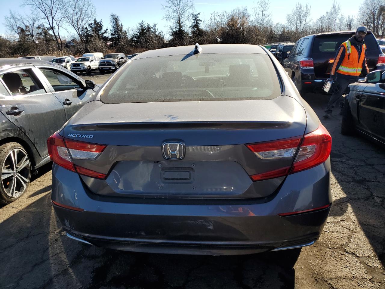 2018 Honda Accord Lx VIN: 1HGCV1F10JA155777 Lot: 40559624