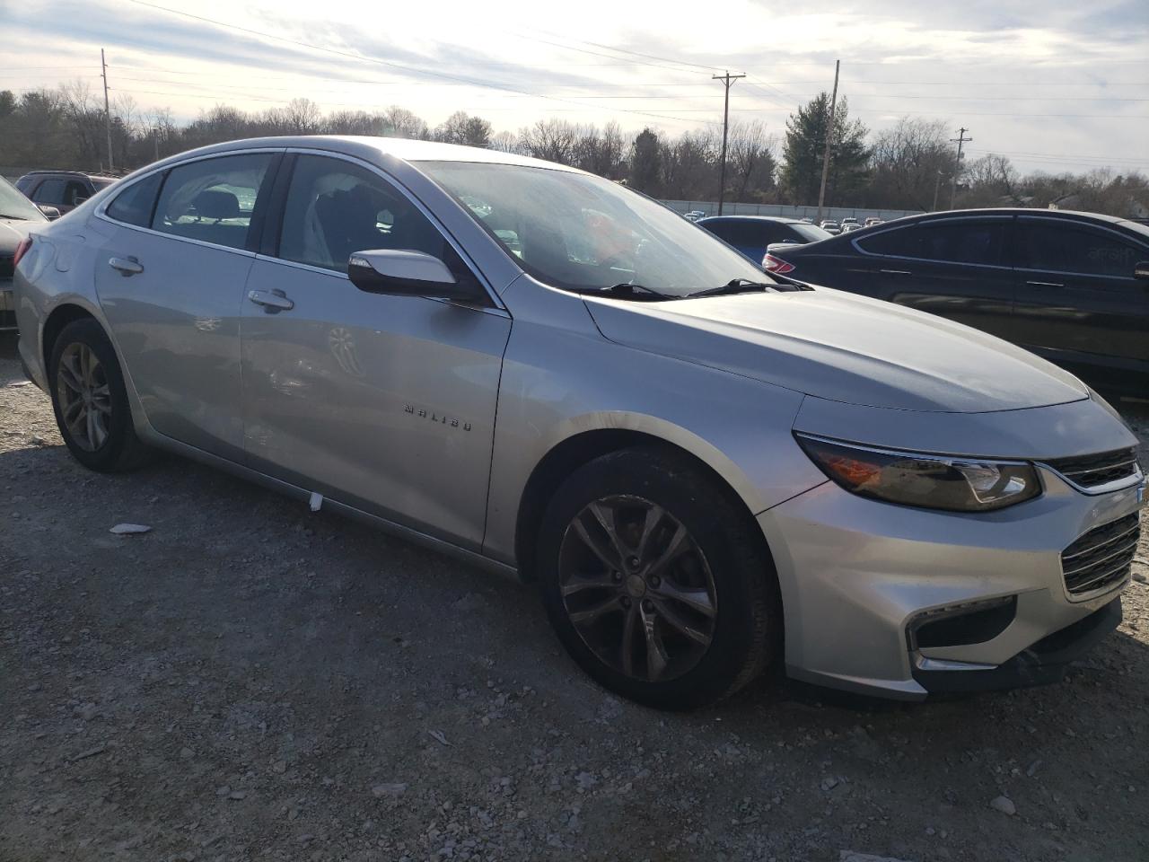 2017 Chevrolet Malibu - Image 4