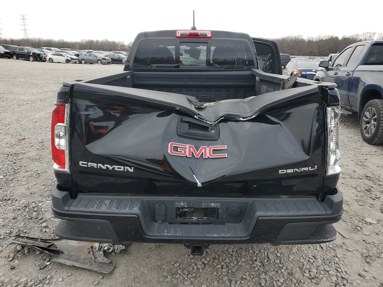 1GTP6EE18H1239278 2017 GMC Canyon Denali