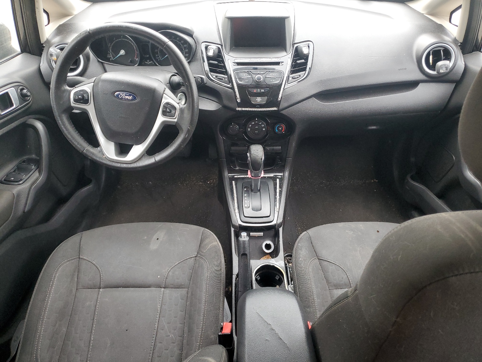 3FADP4BJ2FM223307 2015 Ford Fiesta Se