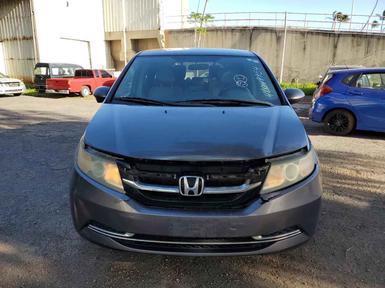 5FNRL5H30GB037524 2016 Honda Odyssey Se