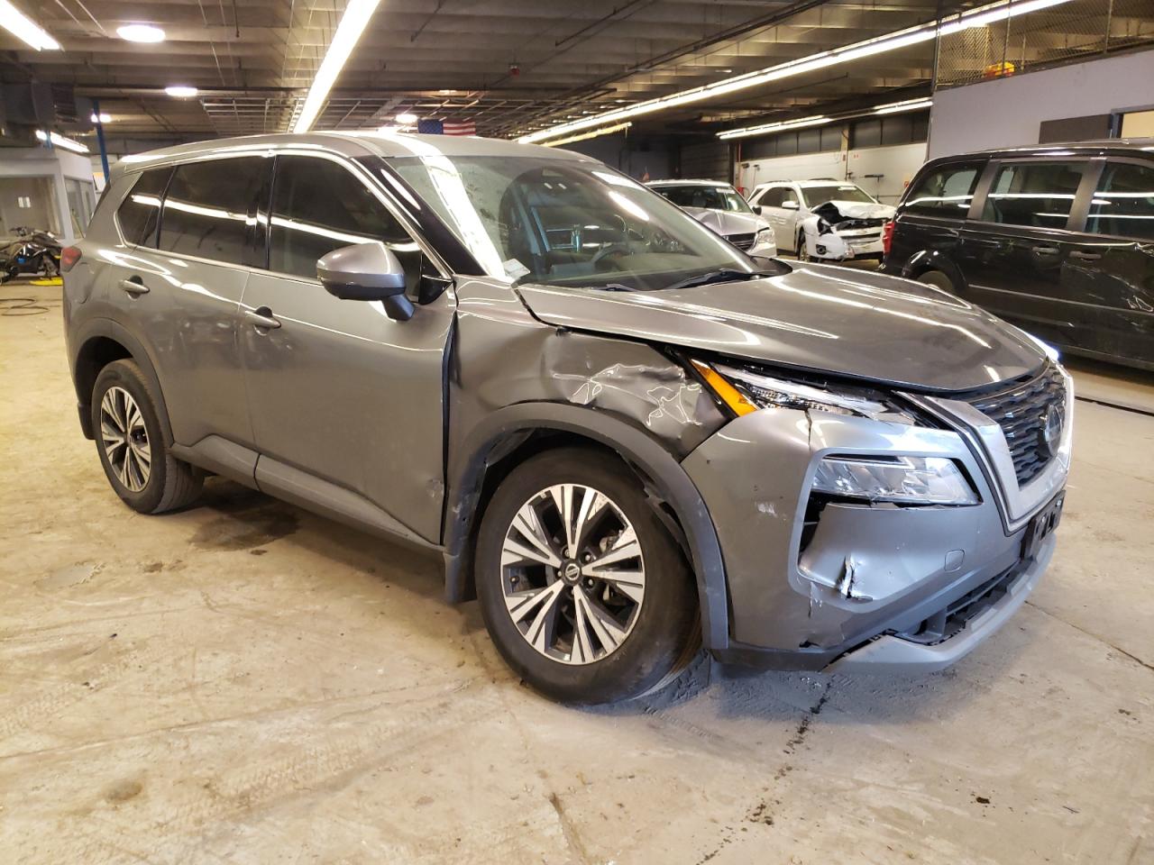 2021 Nissan Rogue - Image 4