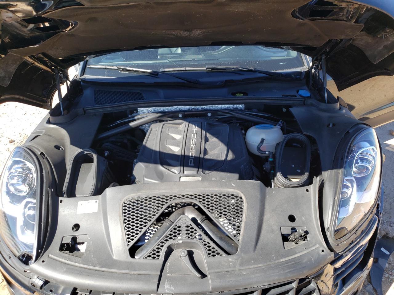 2015 Porsche Macan - Image 12