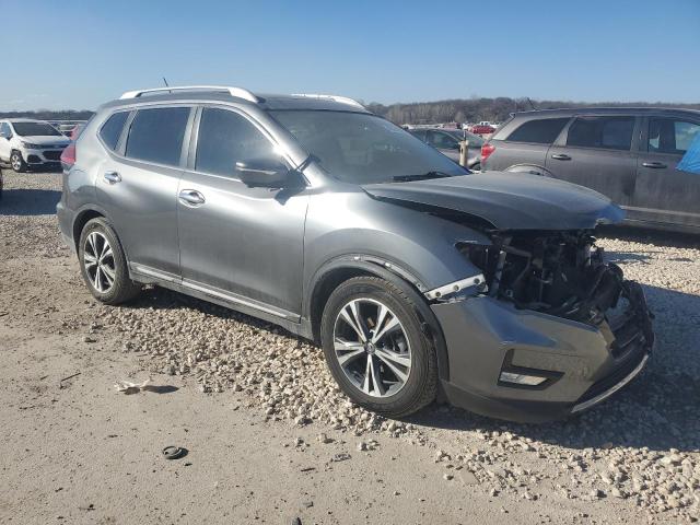  NISSAN ROGUE 2017 Зеленый