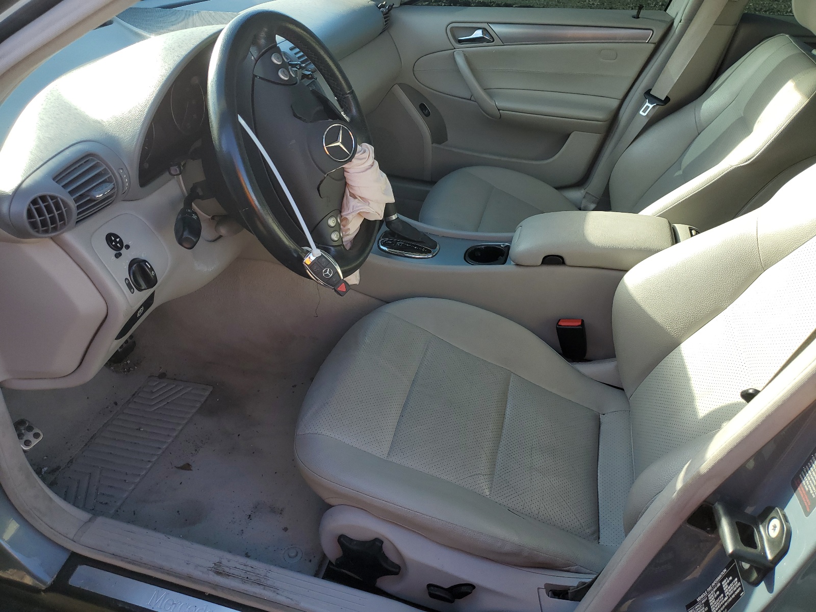 WDBRF40J45F658915 2005 Mercedes-Benz C 230K Sport Sedan