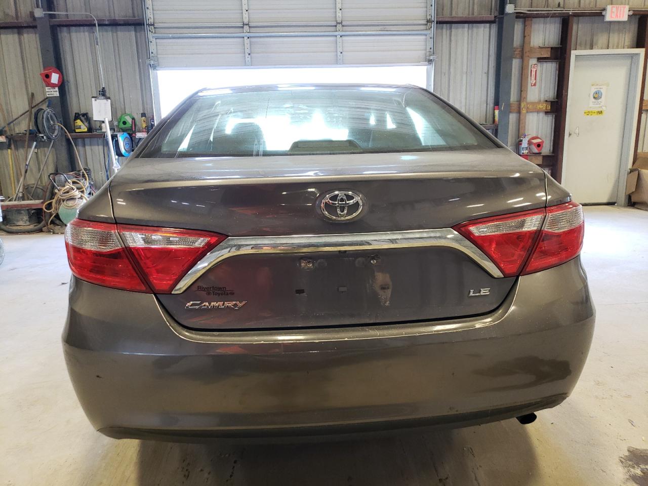 4T1BF1FK6GU172893 2016 Toyota Camry Le