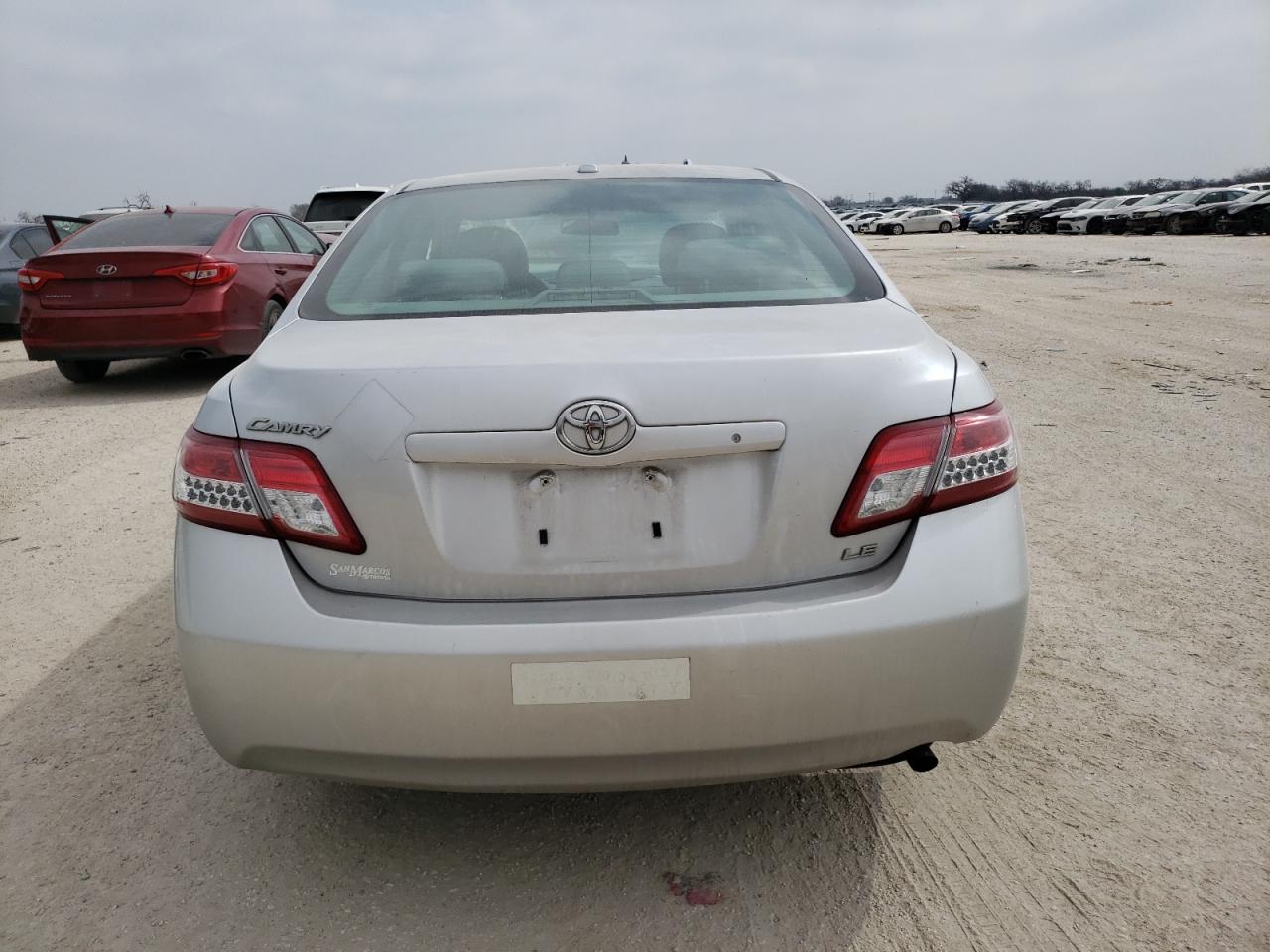 4T1BF3EK1BU126474 2011 Toyota Camry Base