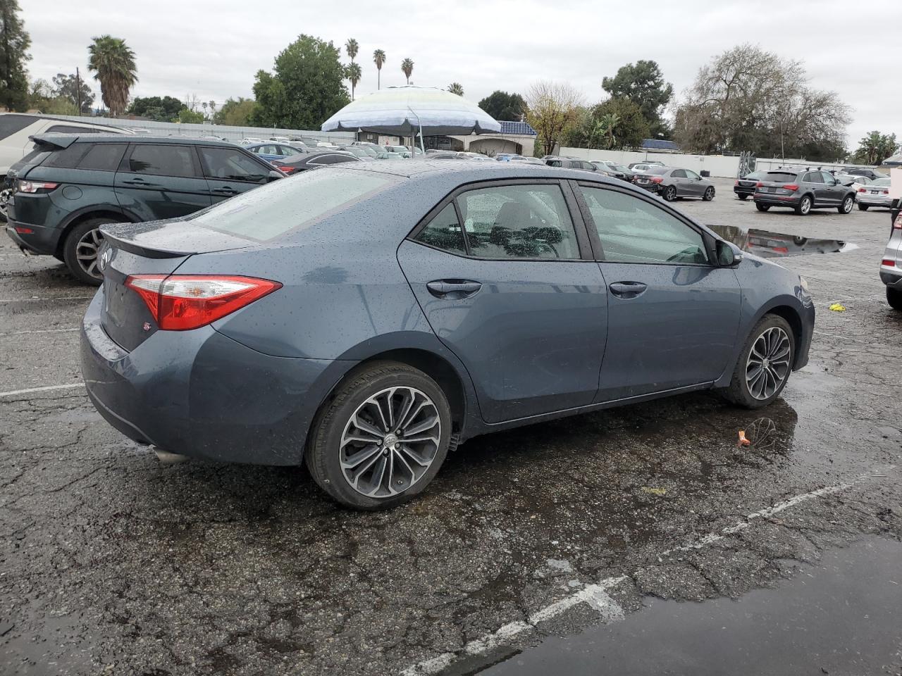 2015 Toyota Corolla L VIN: 2T1BURHE8FC419391 Lot: 40701564