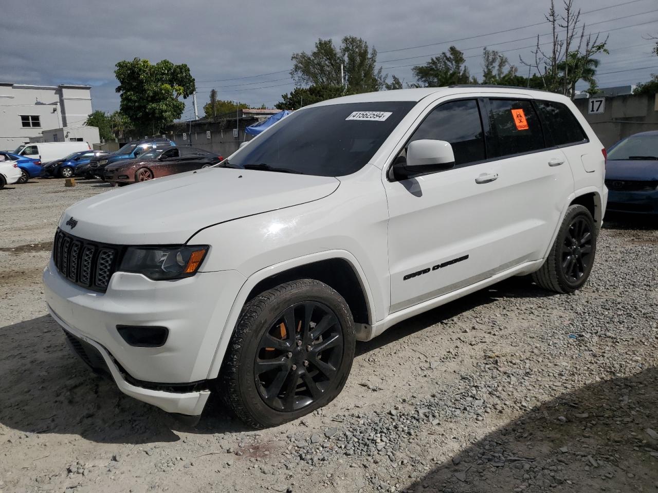 1C4RJEAG1JC288897 2018 Jeep Grand Cherokee Laredo