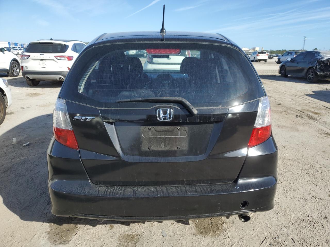 2013 Honda Fit Sport VIN: JHMGE8H52DC036368 Lot: 42203824