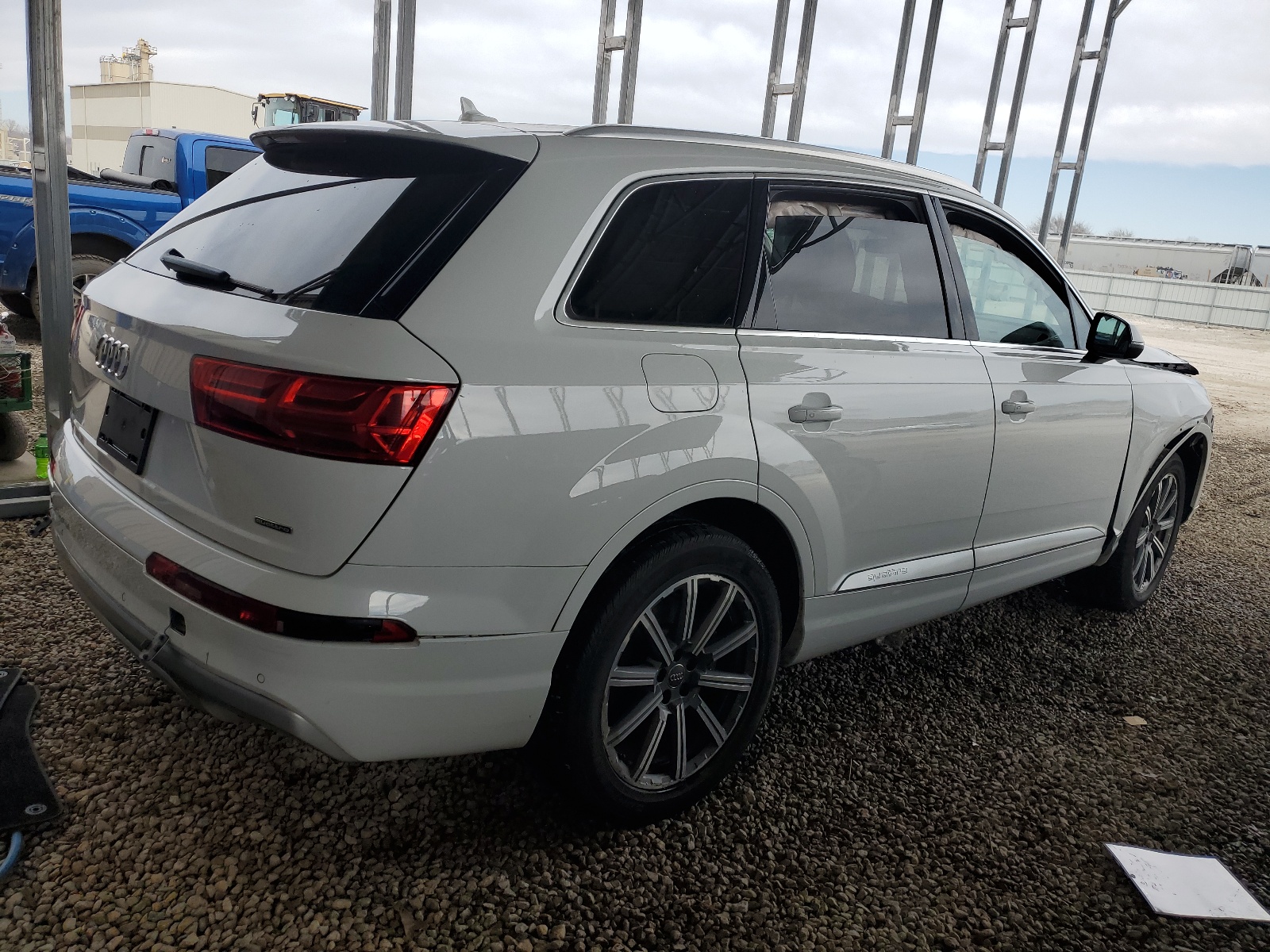 2018 Audi Q7 Premium Plus vin: WA1LHAF7XJD047928