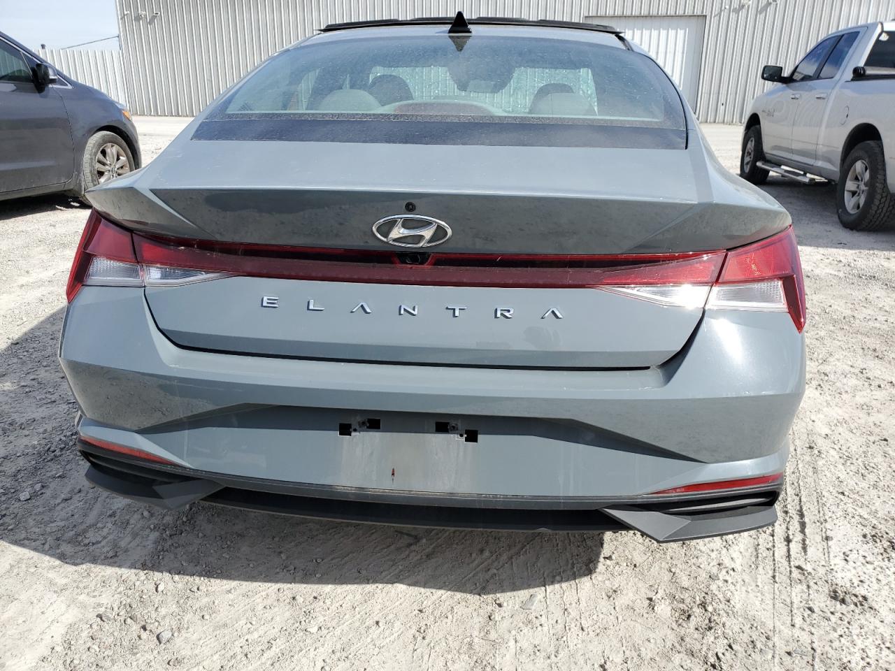 KMHLM4AG7NU256264 2022 Hyundai Elantra Sel