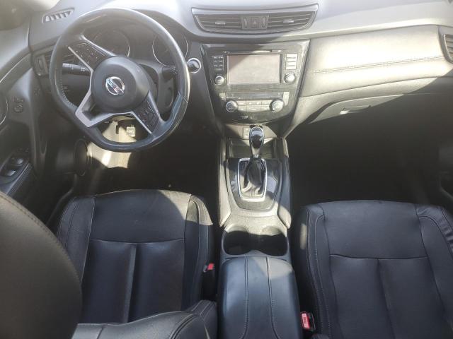  NISSAN ROGUE 2017 Зеленый