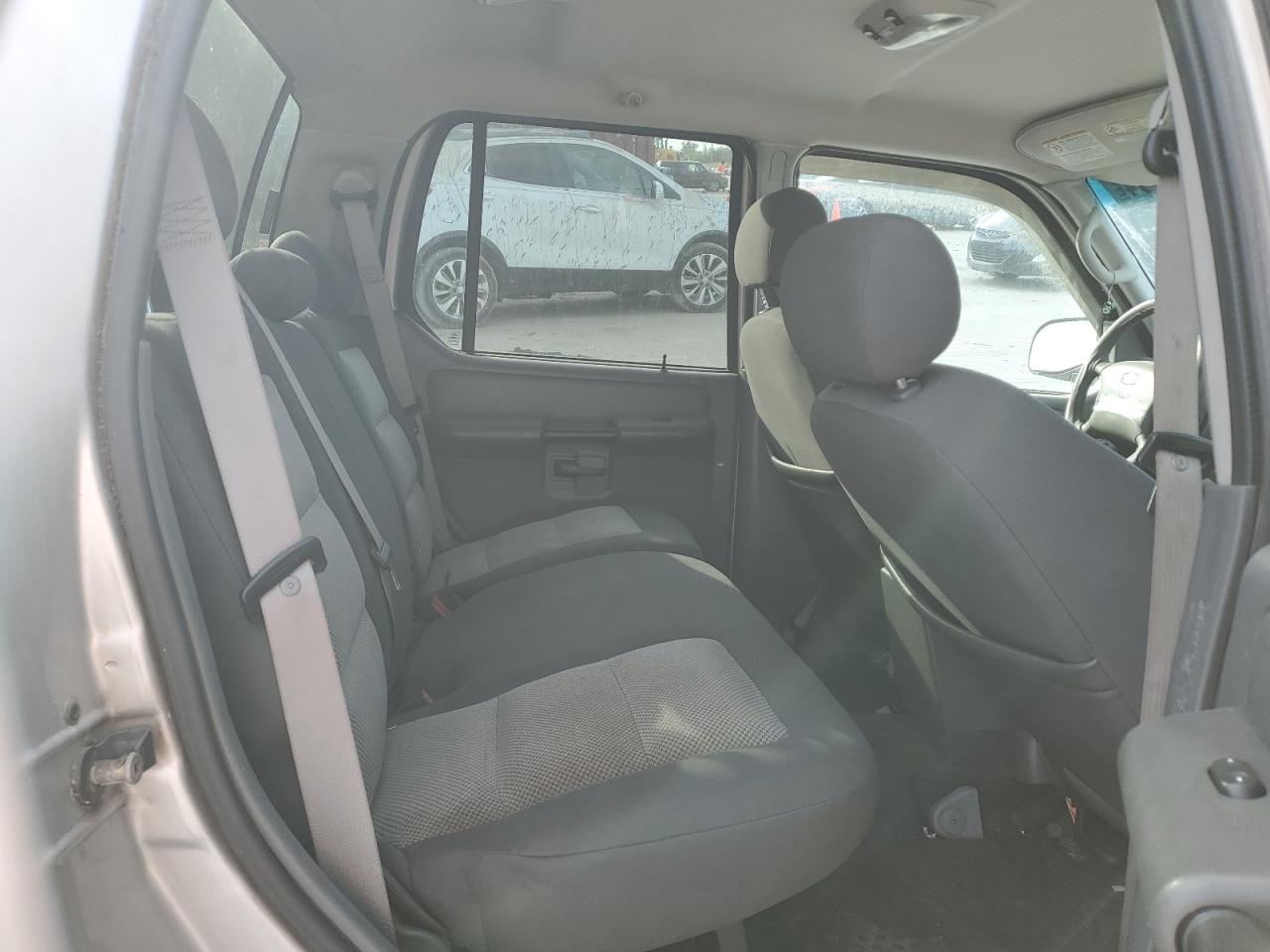 2005 Ford Explorer Sport Trac VIN: 1FMZU67K35UA38968 Lot: 40671994
