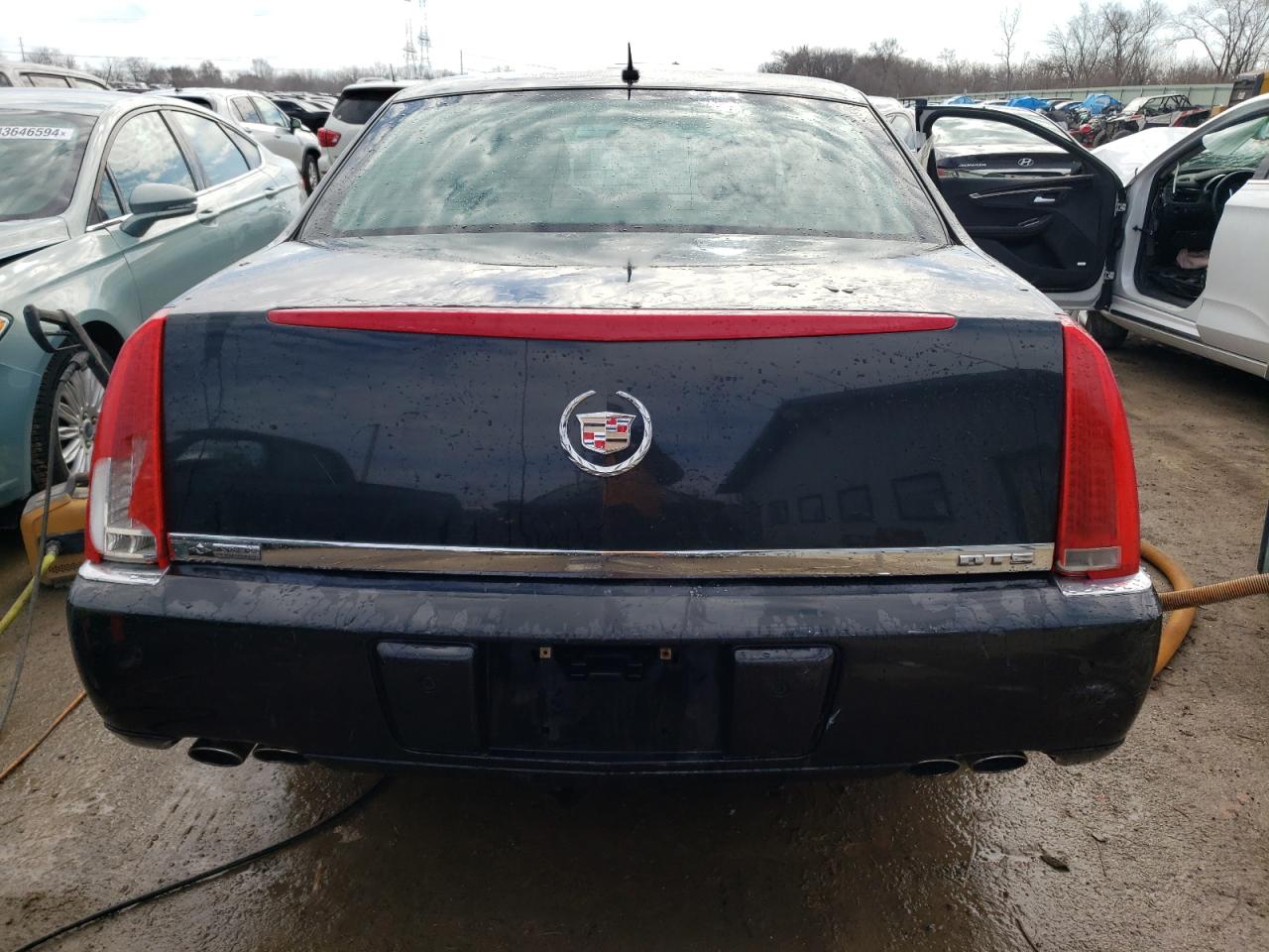 2008 Cadillac Dts VIN: 1G6KD57YX8U190581 Lot: 44132234