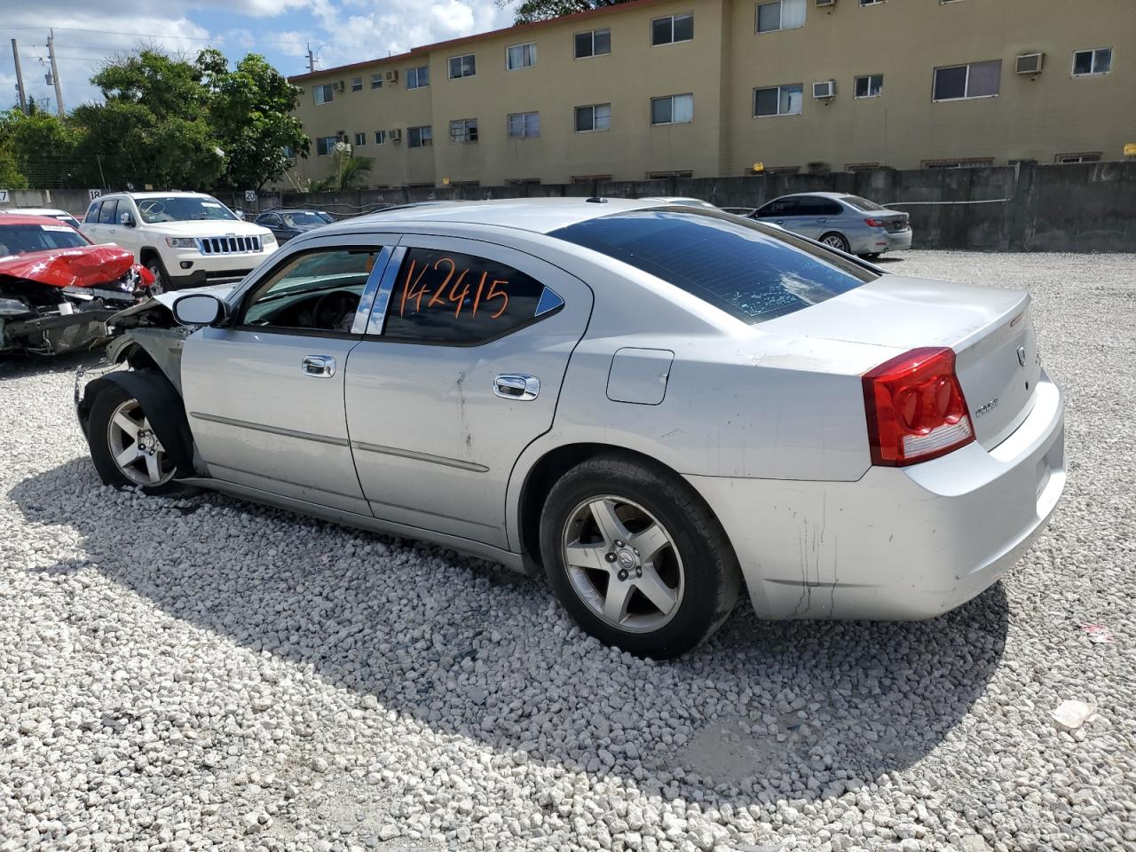 2010 Dodge Charger - Image 2