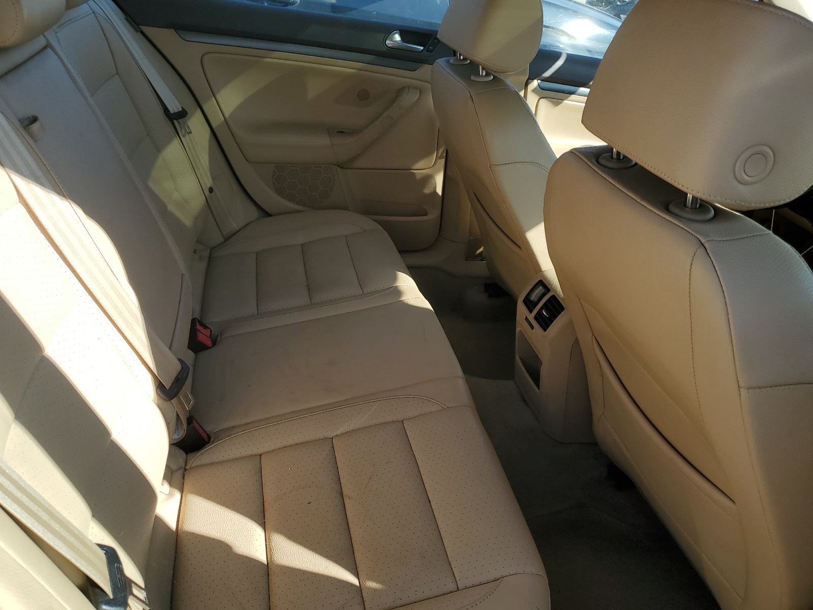 3VWST81K56M755694 2006 Volkswagen Jetta Tdi Option Package 1