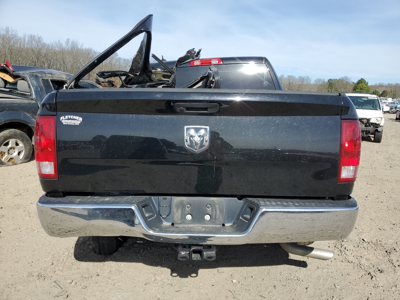 2019 Ram 1500 Classic Tradesman vin: 1C6RR6KTXKS743481