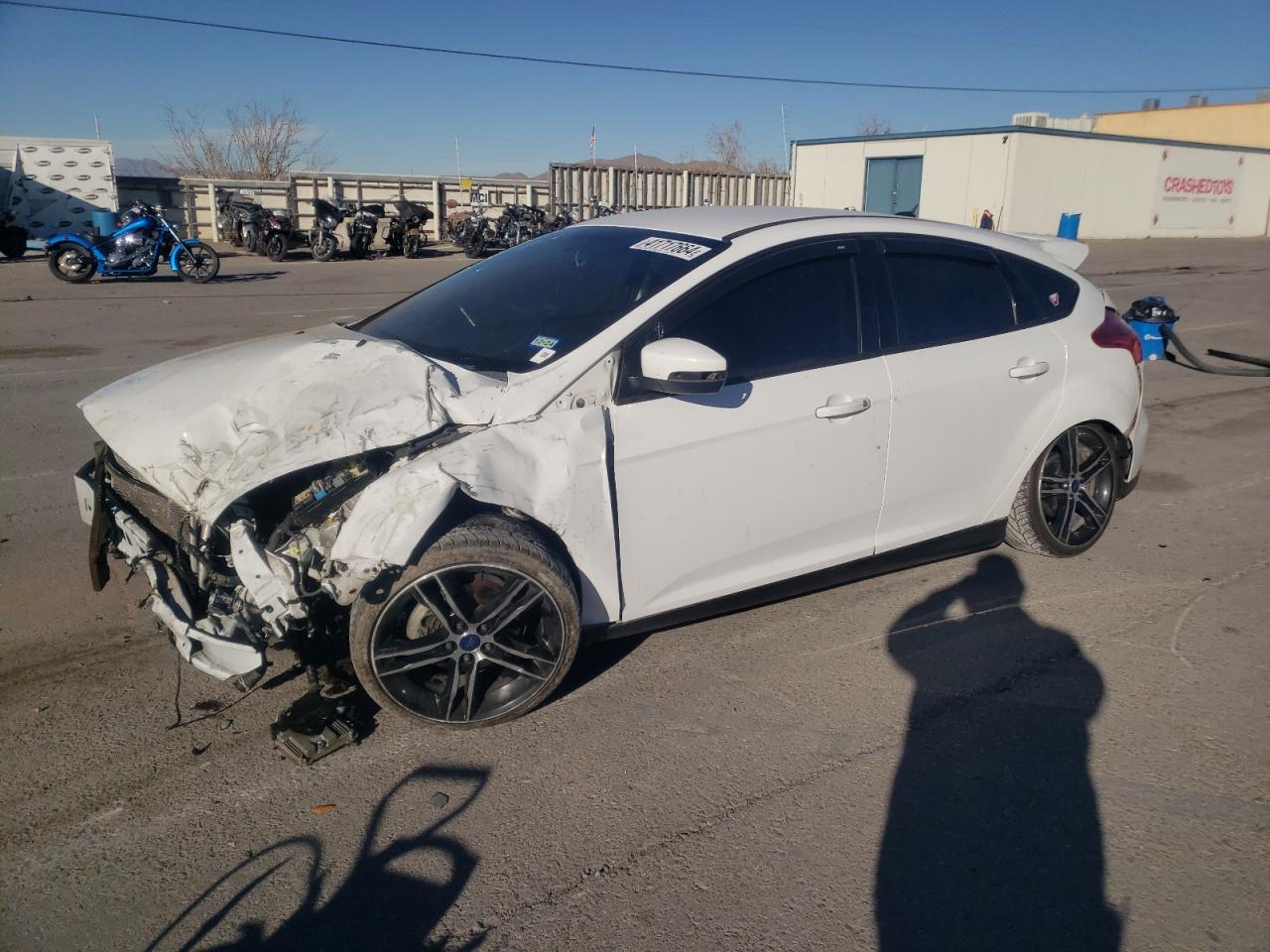 2016 Ford Focus Se VIN: 1FADP3K23GL367308 Lot: 41717664