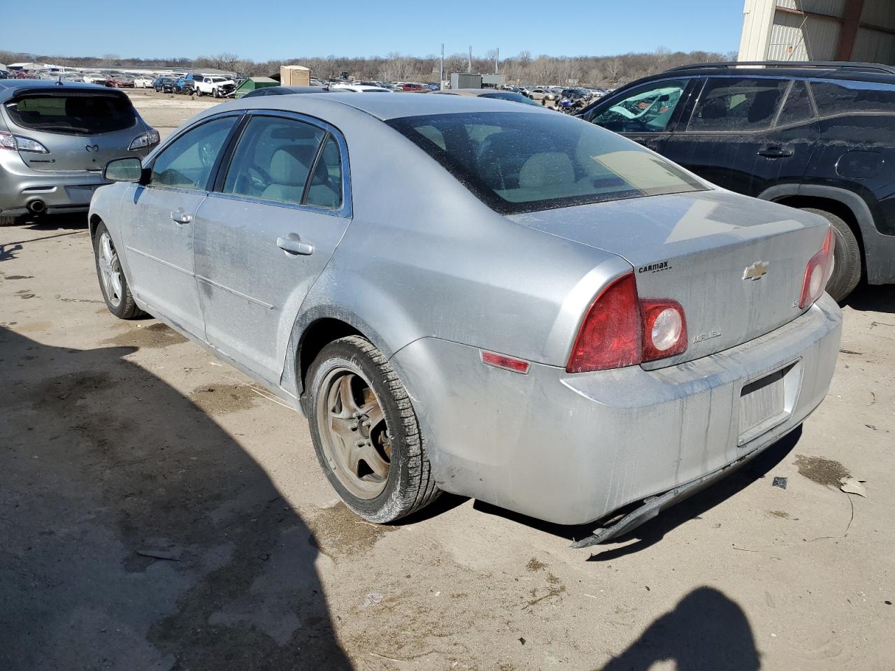 2009 Chevrolet Malibu - Image 2